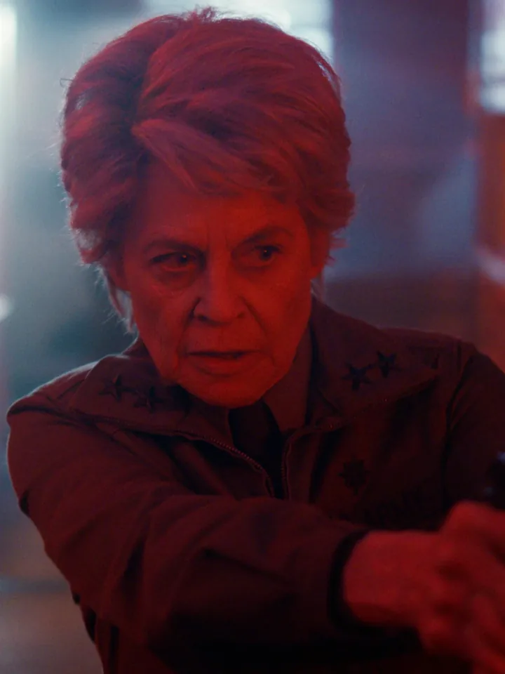 Dr. Kay — Linda Hamilton