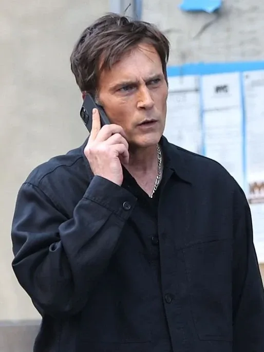 Joey Quinn — Desmond Harrington
