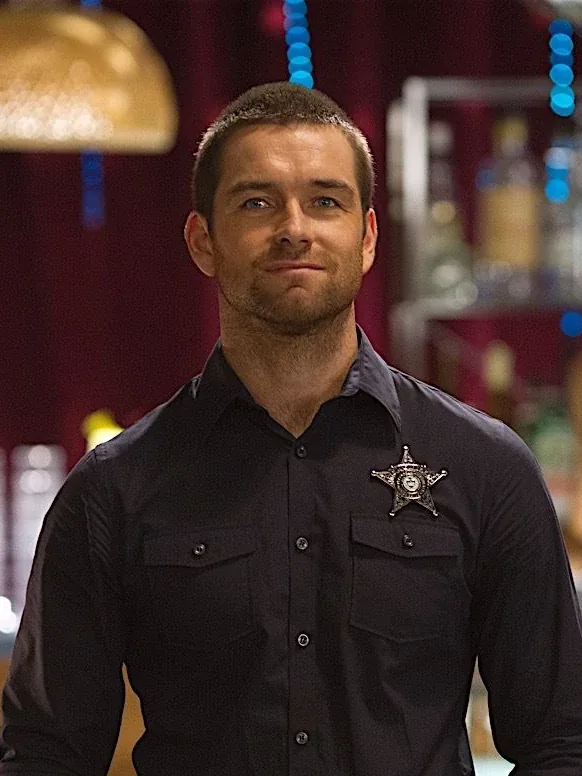 Lucas Hood — Antony Starr