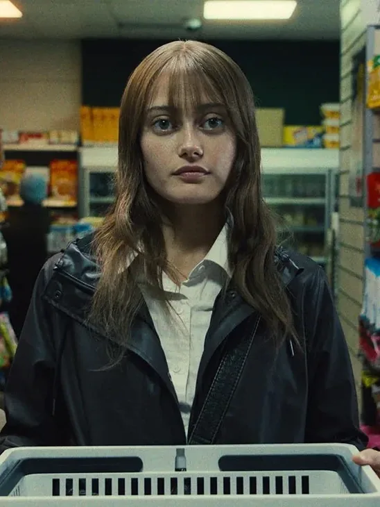 Rhiannon Lewis — Ella Purnell